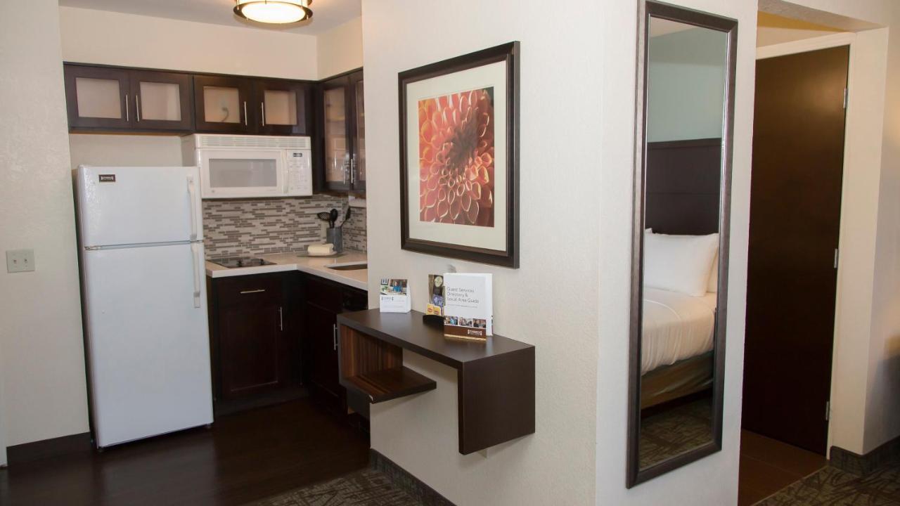 Staybridge Suites Colorado Springs North By Ihg Εξωτερικό φωτογραφία