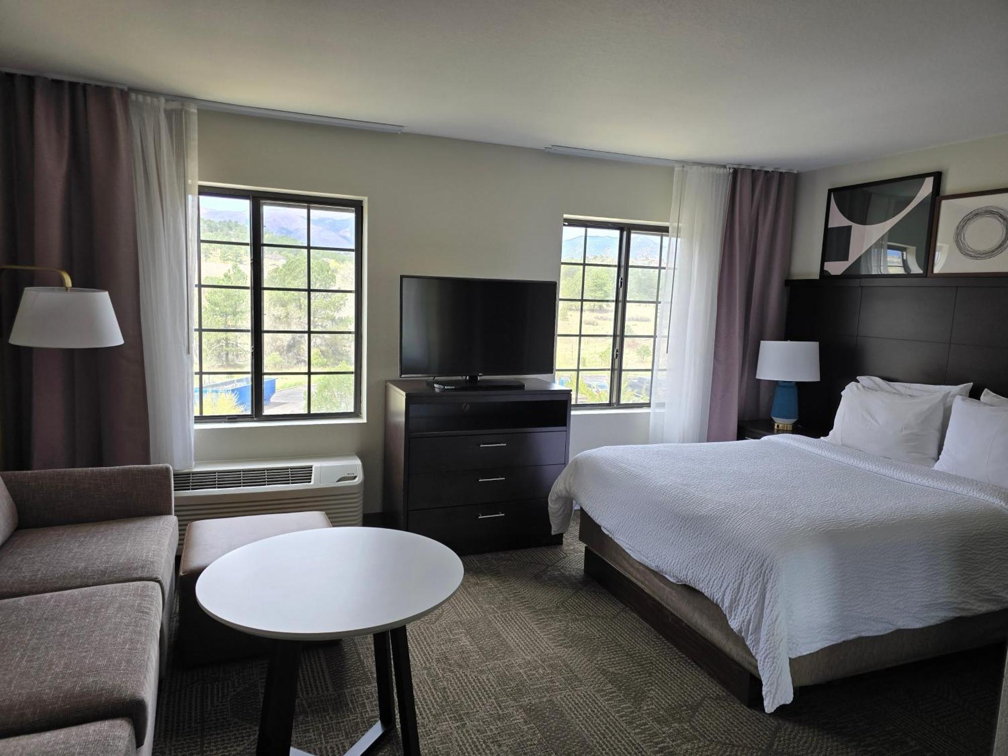Staybridge Suites Colorado Springs North By Ihg Εξωτερικό φωτογραφία