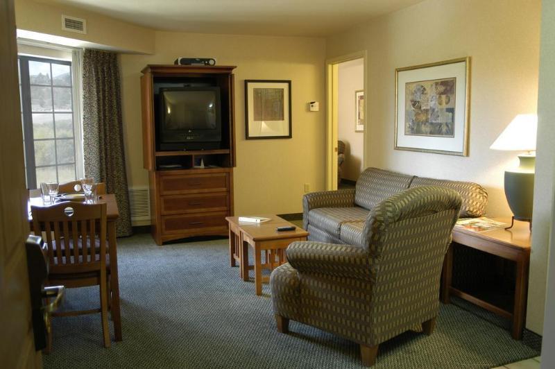 Staybridge Suites Colorado Springs North By Ihg Εξωτερικό φωτογραφία