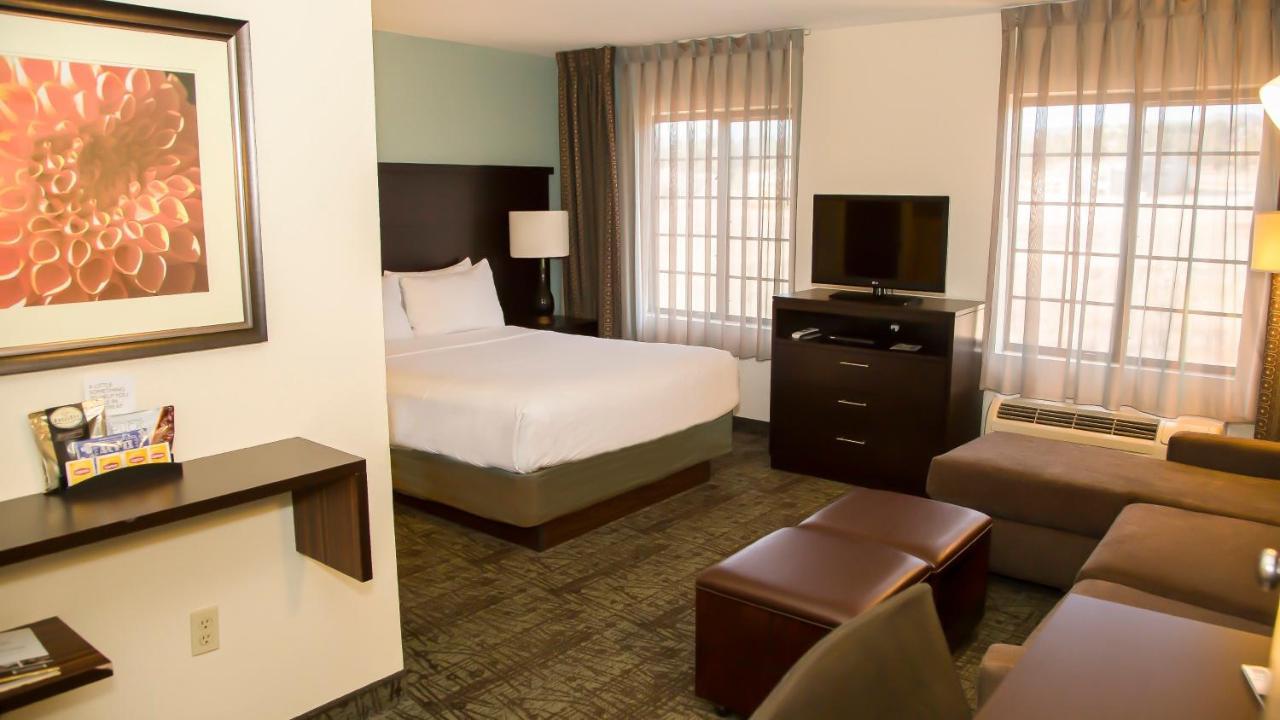 Staybridge Suites Colorado Springs North By Ihg Εξωτερικό φωτογραφία