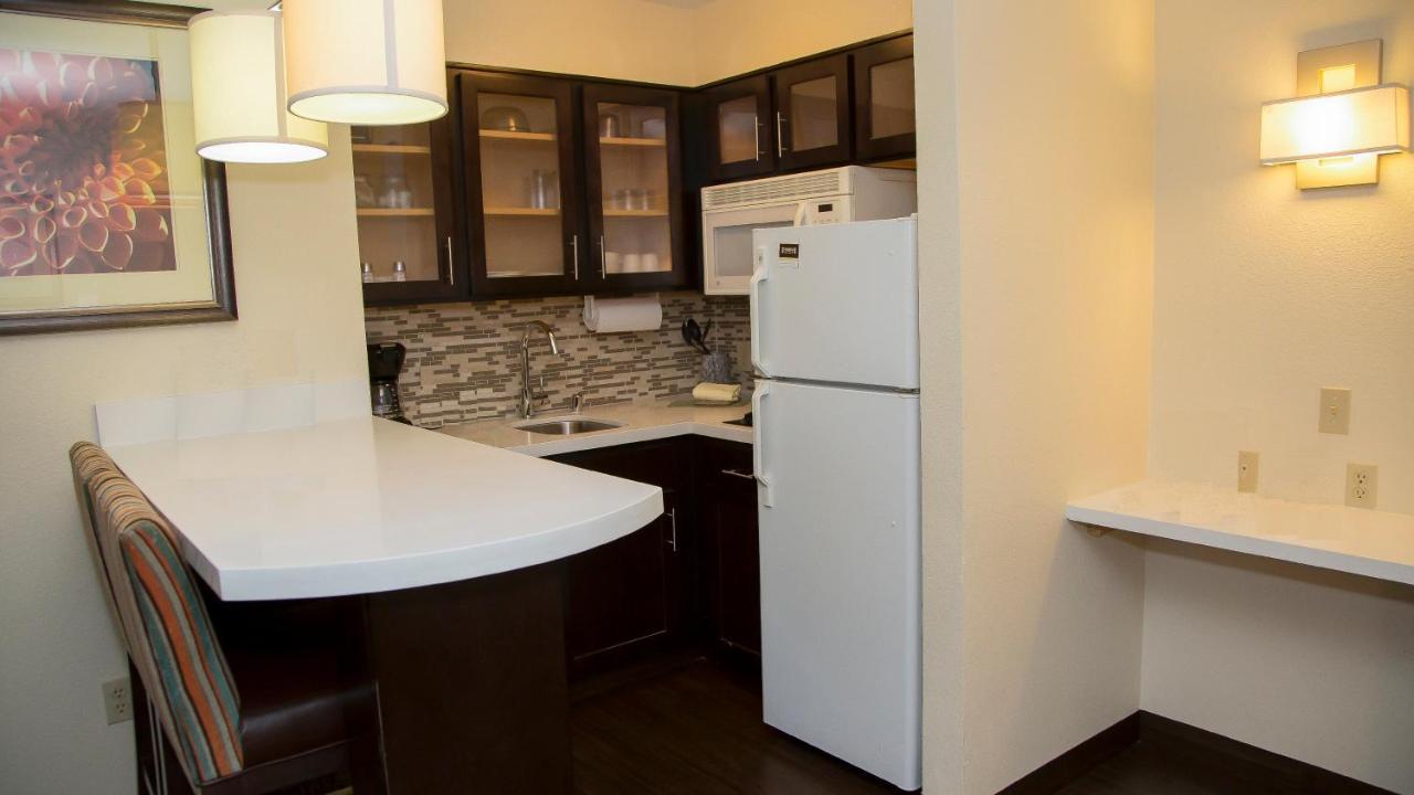 Staybridge Suites Colorado Springs North By Ihg Εξωτερικό φωτογραφία