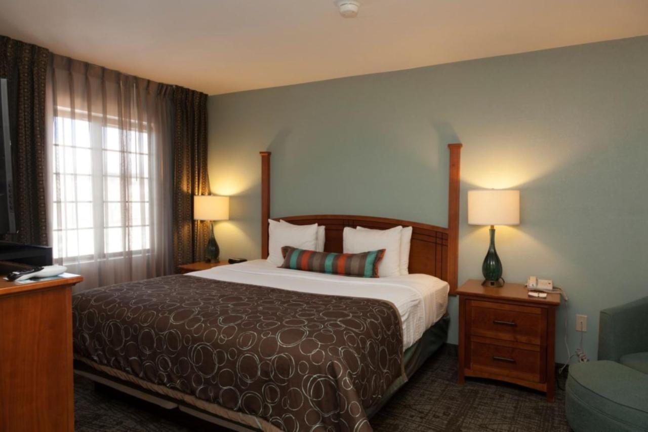 Staybridge Suites Colorado Springs North By Ihg Εξωτερικό φωτογραφία